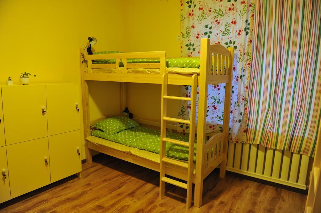 Dalian Buzz Light Year Youth Hostel Oda fotoğraf